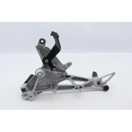 Platine avant droite HONDA CBF 125 2017 - 2020