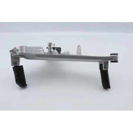 Platine avant droite HONDA CBF 125 2017 - 2020