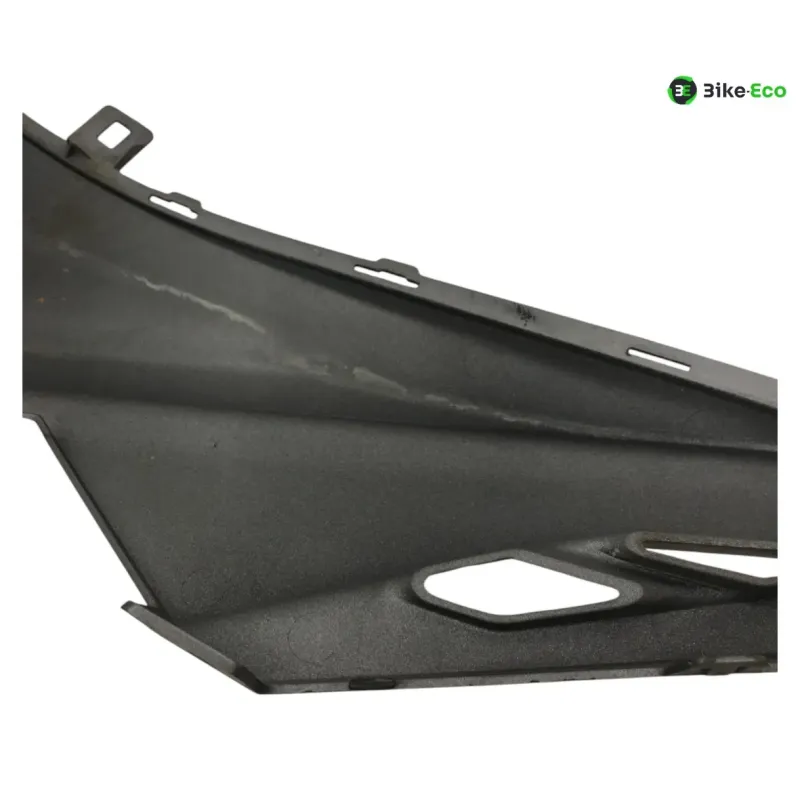 Cache carenage coque arriere droit SUZUKI AN 650 2013-2018 BURGMAN