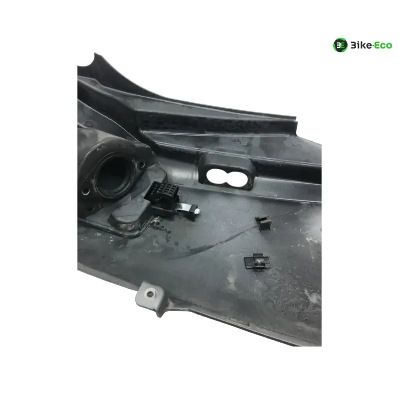 Cache carenage coque arriere gauche SUZUKI AN 650 2013-2018 BURGMAN