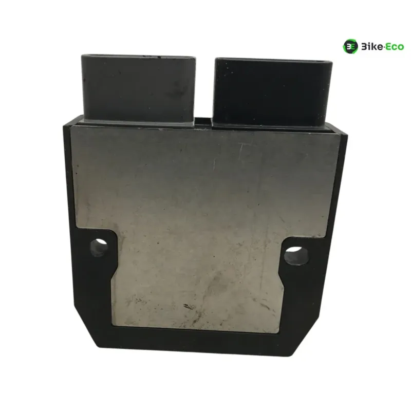 Regulateur charge batterie TRIUMPH STREET TRIPLE S 660 2017-2019