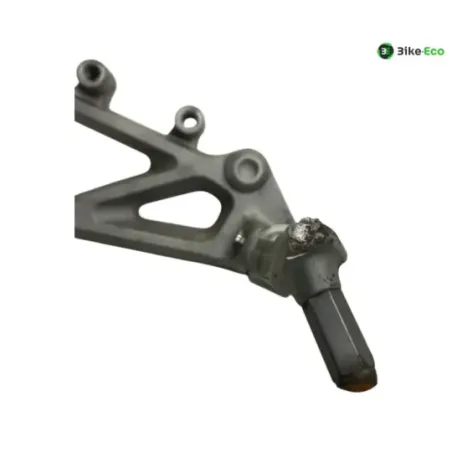 Platine avant gauche TRIUMPH STREET TRIPLE S 660 2017-2019