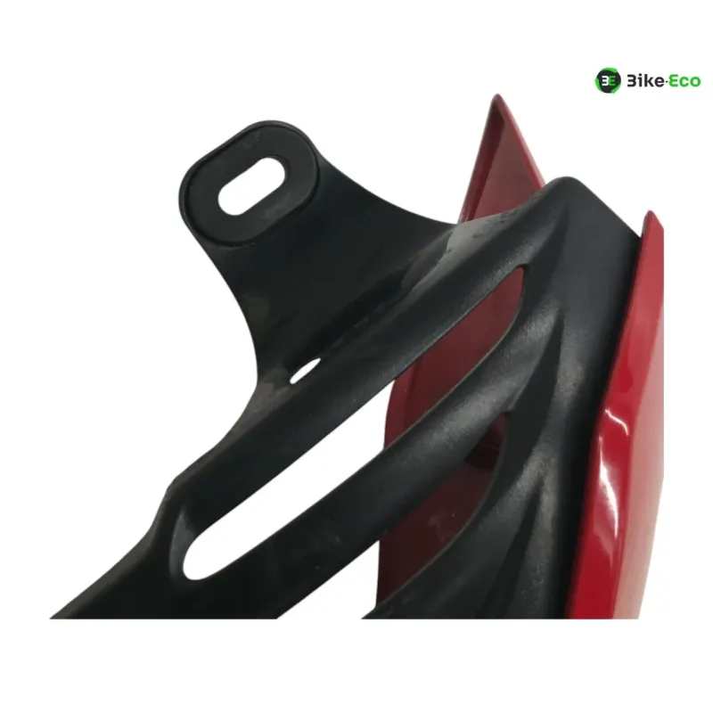 Ecope radiateur droit TRIUMPH STREET TRIPLE S 660 2017-2019