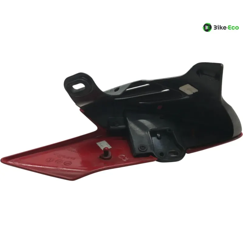 Ecope radiateur droit TRIUMPH STREET TRIPLE S 660 2017-2019