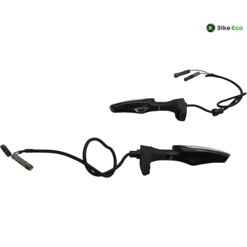 Clignotants avant TRIUMPH STREET TRIPLE S 660 2017-2019