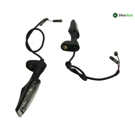 Clignotants avant TRIUMPH STREET TRIPLE S 660 2017-2019