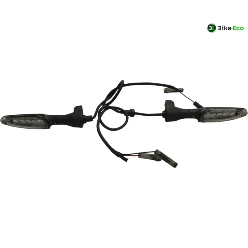 Clignotants avant TRIUMPH STREET TRIPLE S 660 2017-2019