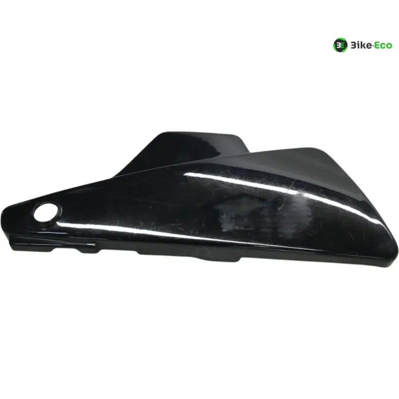 Cache carenage sous selle gauche YAMAHA XJ 650 1980-1983