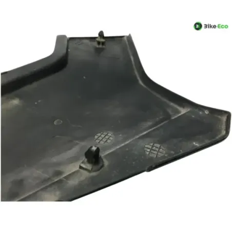 Cache carenage sous selle gauche HONDA VF 400 F 1983-1984