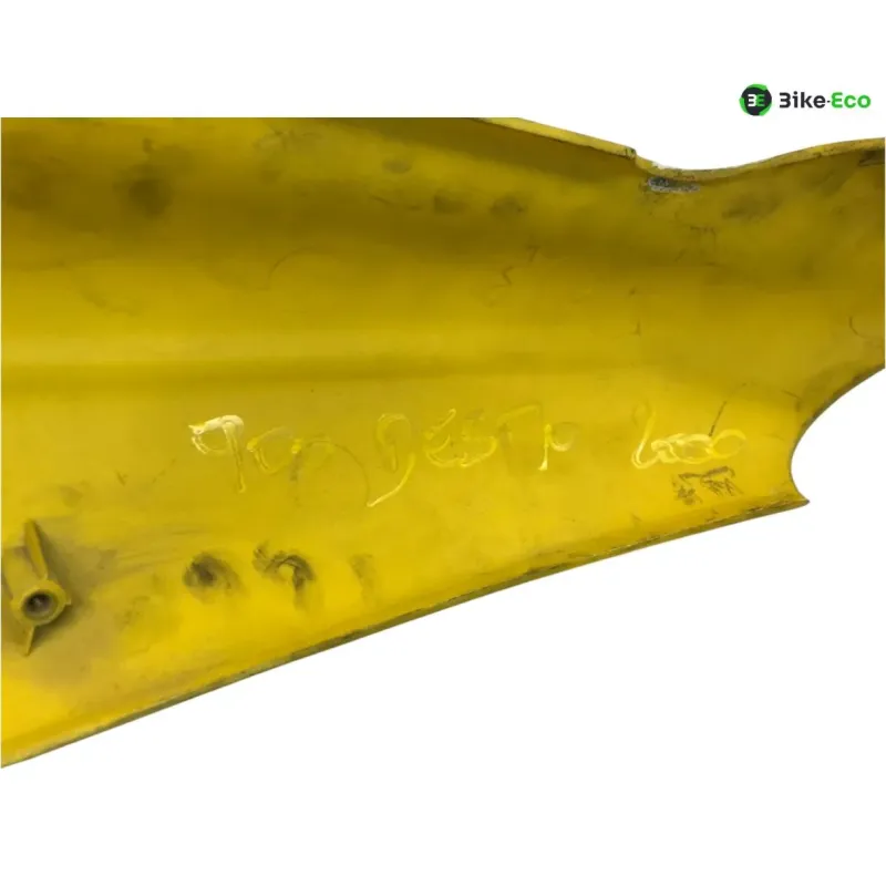 Cache carenage coque arriere droit DUCATI SUPERSPORT 900 SS 2000-2002