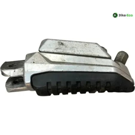 Repose pieds avant droit SUZUKI GSR 600 2006-2010