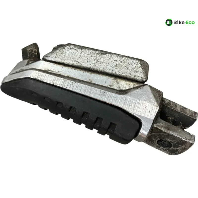 Repose pieds avant droit SUZUKI GSR 600 2006-2010