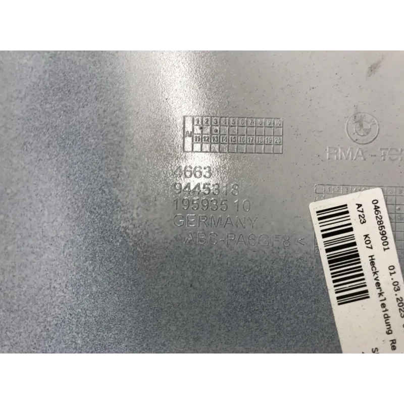 Cache lateral droit BMW CE 04 2021-2024