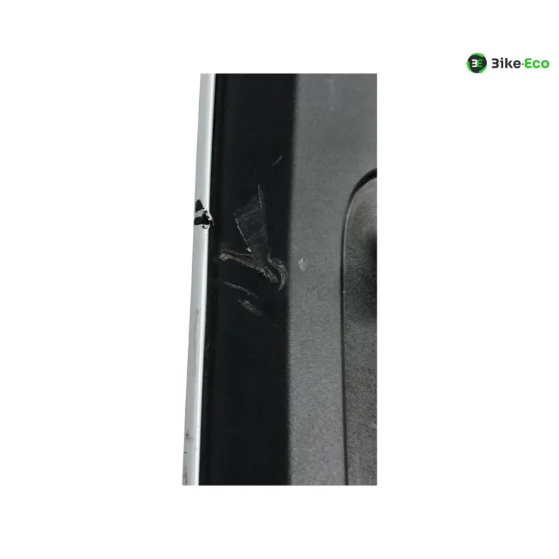 Cache lateral droit BMW CE 04 2021-2024