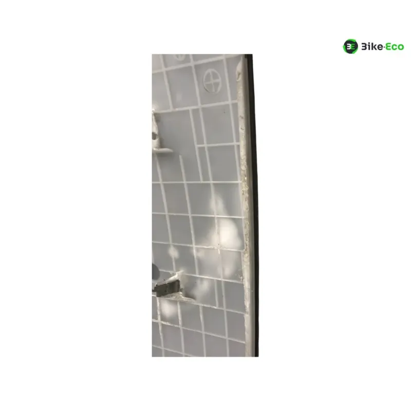 Plancher marche pied droit BMW CE 04 2021-2024
