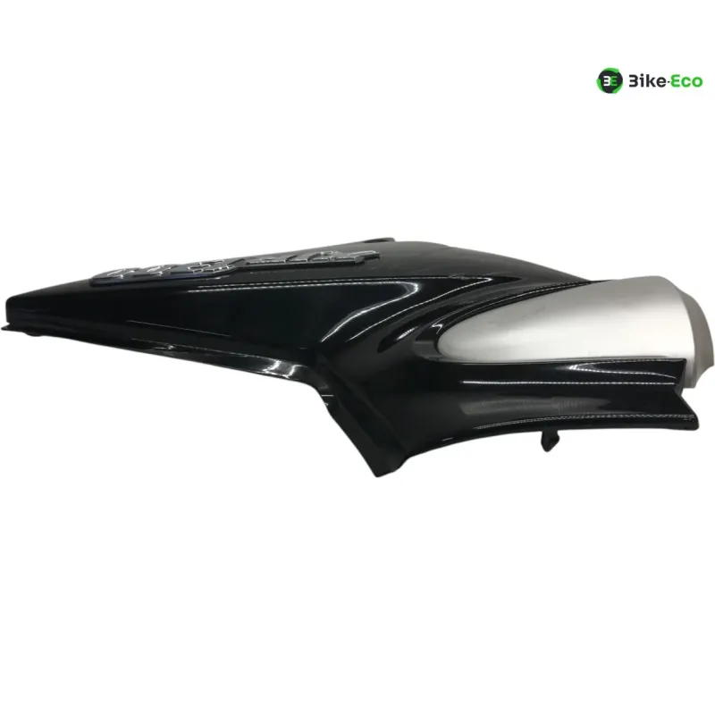Cache carenage sous selle gauche YAMAHA XJR 1300 2004-2006