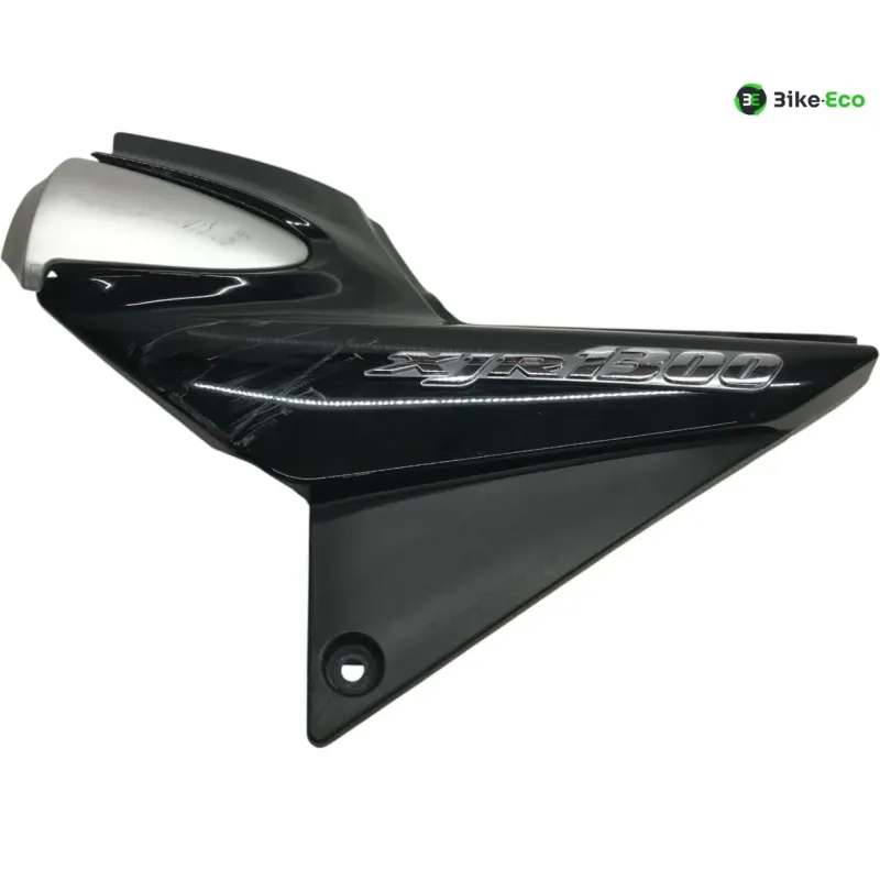 Cache carenage sous selle gauche YAMAHA XJR 1300 2004-2006