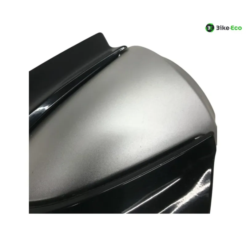 Cache carenage sous selle droit YAMAHA XJR 1300 2004-2006
