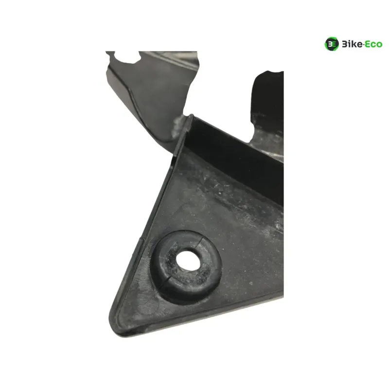 Cache carenage sous selle droit YAMAHA XJR 1300 2004-2006