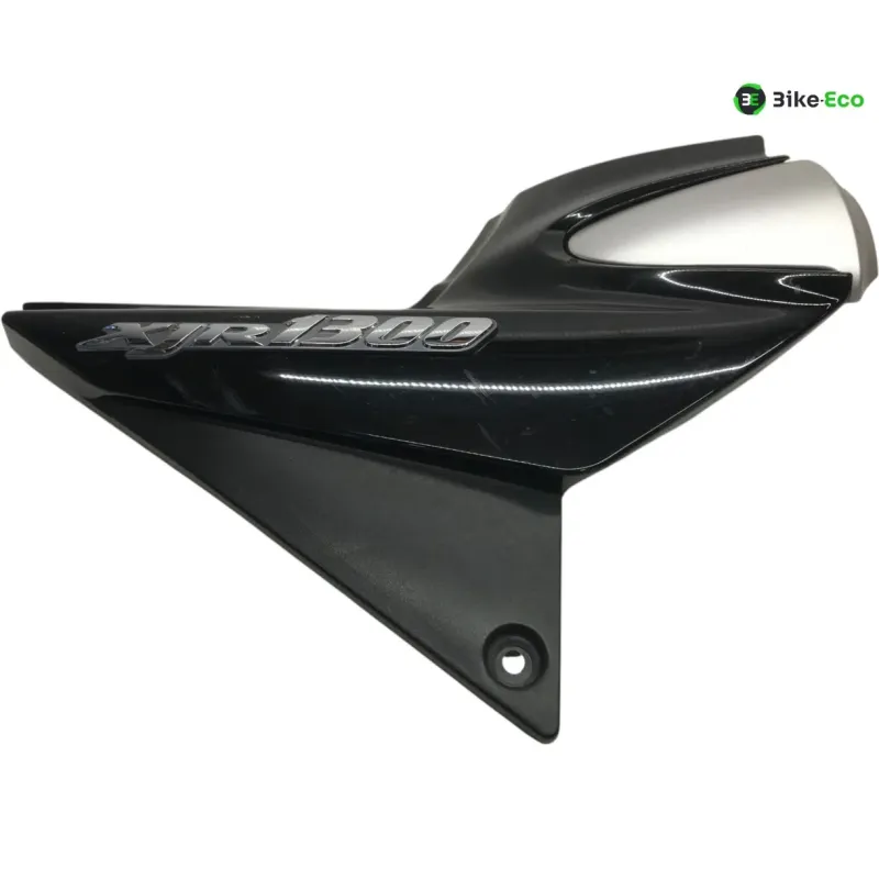 Cache carenage sous selle droit YAMAHA XJR 1300 2004-2006