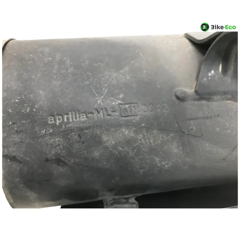 Silencieux droit (echappement) APRILIA PEGASO 3 650 1997-2000