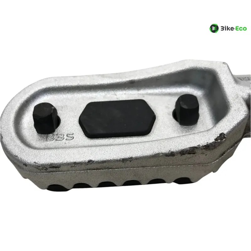 Repose pieds arriere droit BMW R 1300 GS 2024-2026
