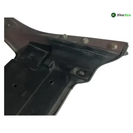 Cache carenage coque arriere SUZUKI GSX 750 E 1983-1986