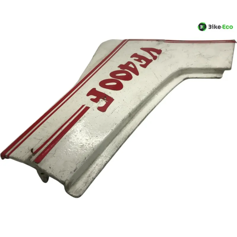 Cache carenage sous selle gauche HONDA VF 400 F 1983-1984
