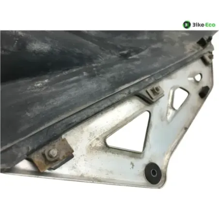 Cache carenage sous selle droit SUZUKI GSX F 750 1989-1997