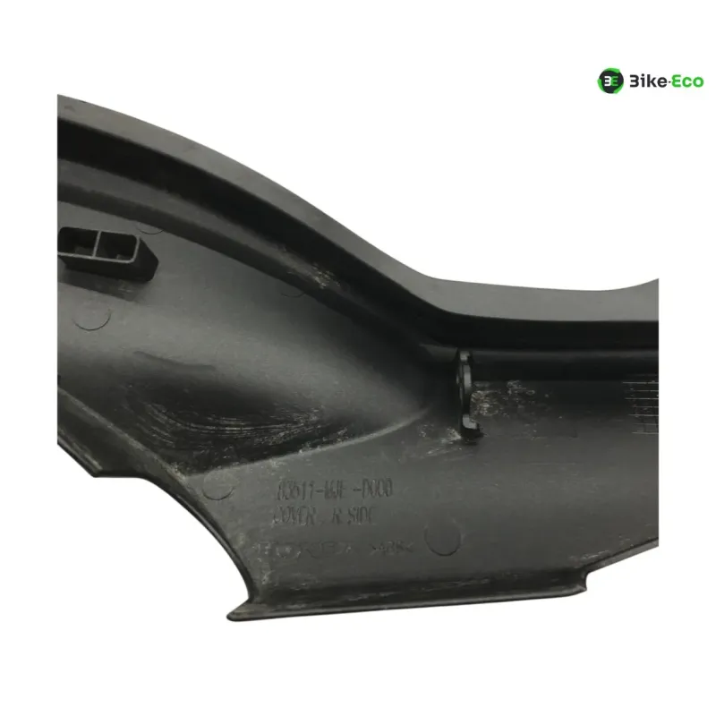 Cache carenage sous selle droit HONDA CB 650 F 2014-2016