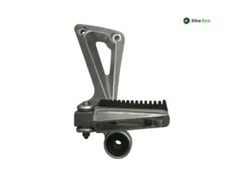 Platine et repose pieds arriere gauche YAMAHA BT 1100 2002-2004 BULLDOG