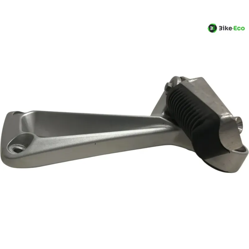 Platine et repose pieds arriere droit YAMAHA BT 1100 2002-2004 BULLDOG