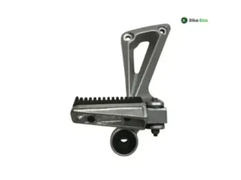 Platine et repose pieds arriere droit YAMAHA BT 1100 2002-2004 BULLDOG