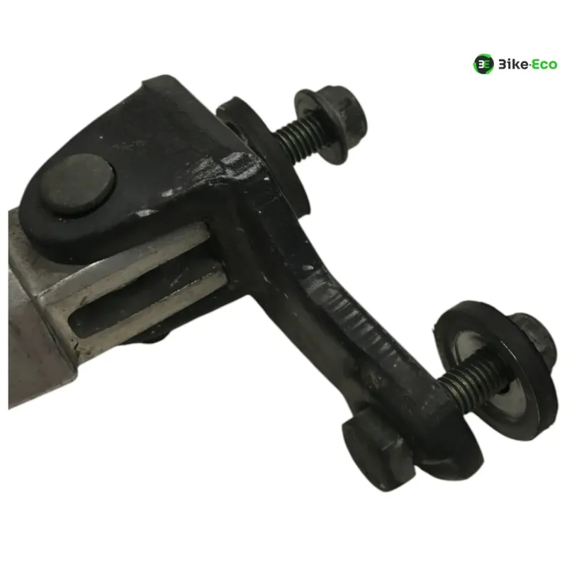 Repose pieds avant droit YAMAHA BT 1100 2002-2004 BULLDOG