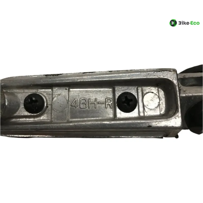 Repose pieds avant droit YAMAHA BT 1100 2002-2004 BULLDOG