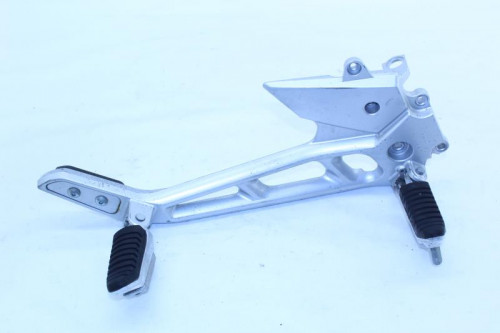 Platine droite SUZUKI GSR 600 2006 - 2010