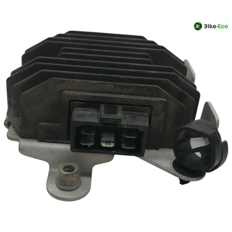 Regulateur charge batterie YAMAHA FZ6 600 2004-2006 FAZER