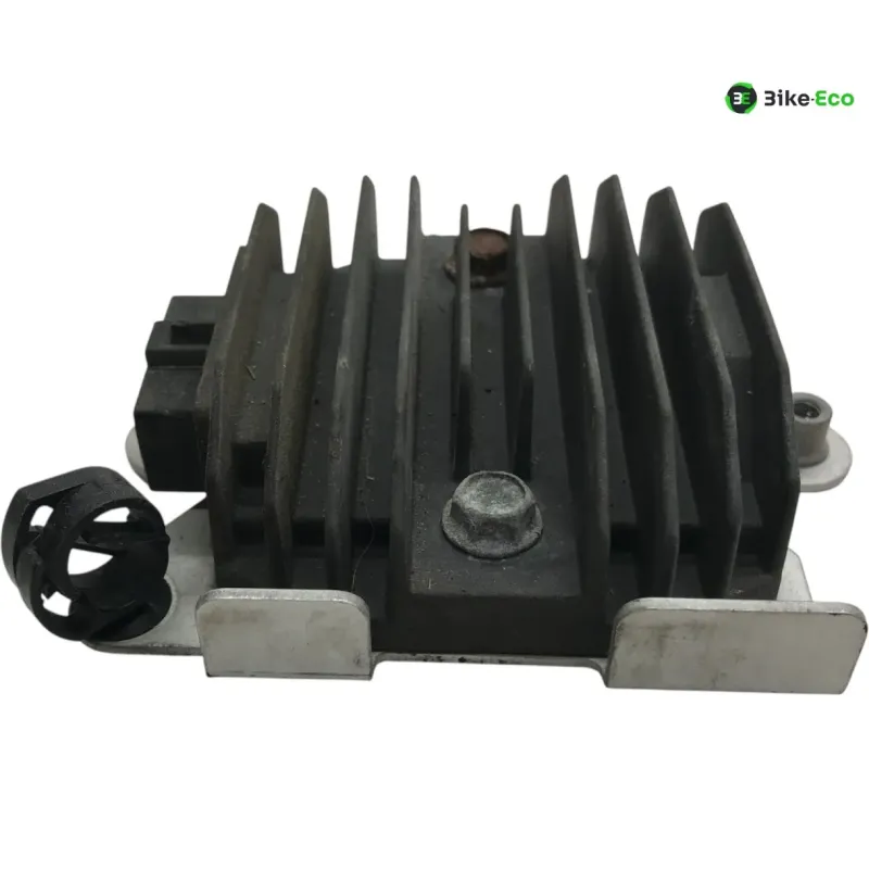Regulateur charge batterie YAMAHA FZ6 600 2004-2006 FAZER