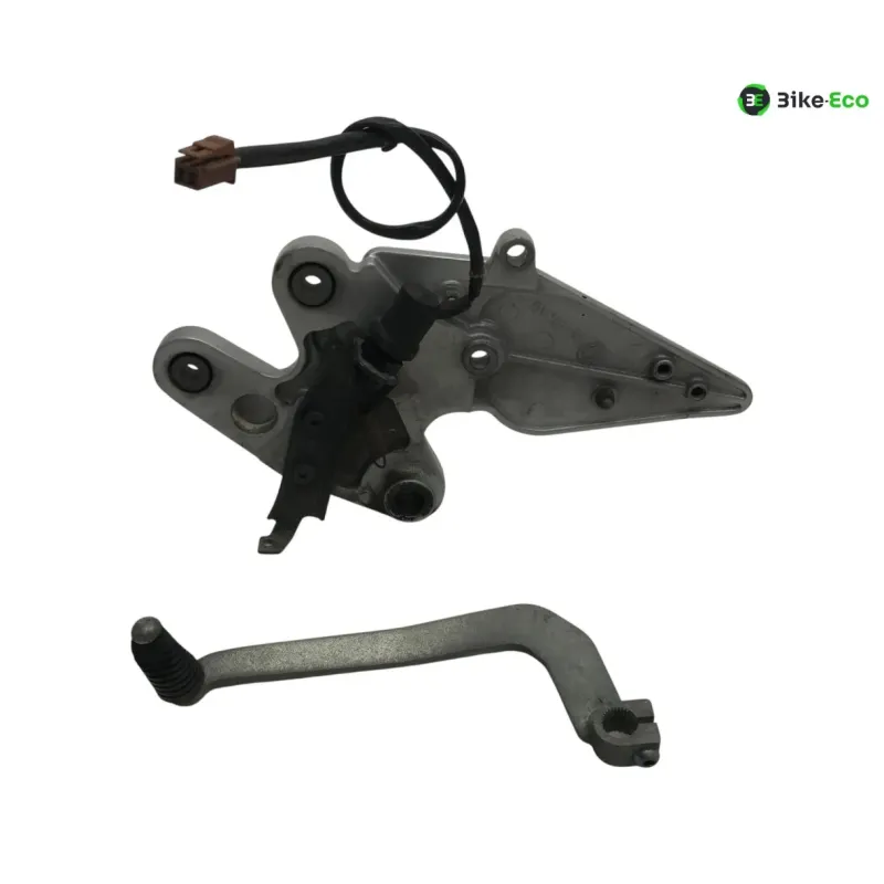 Platine avant droite YAMAHA FZ6 600 2004-2006 FAZER