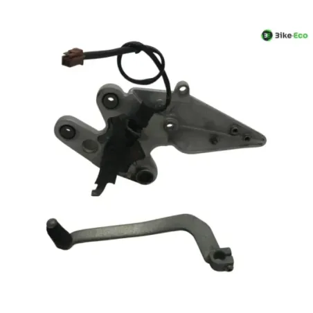 Platine avant droite YAMAHA FZ6 600 2004-2006 FAZER