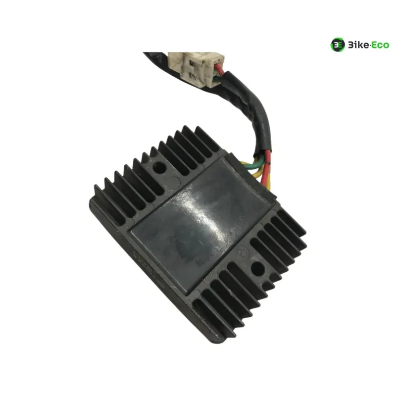 Regulateur charge batterie PIAGGIO VESPA GTS 300 2010-2013 IE
