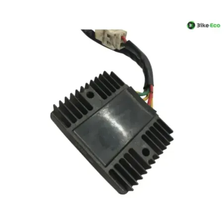 Regulateur charge batterie PIAGGIO VESPA GTS 300 2010-2013 IE
