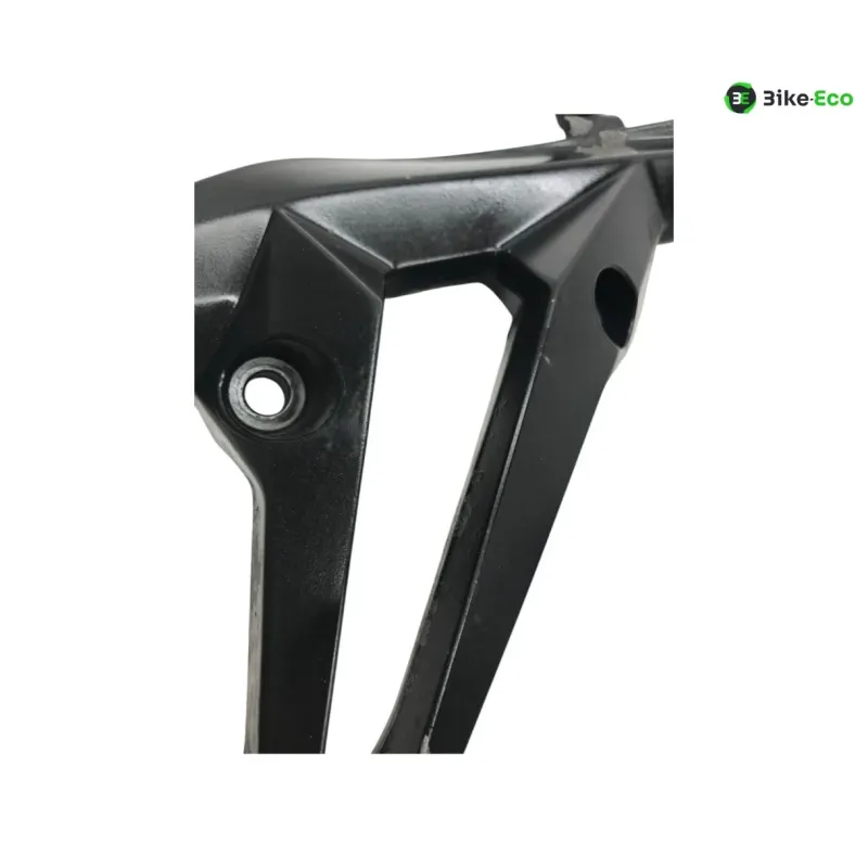 Platine et repose pieds arriere droit KAWASAKI Z 750 2007-2010