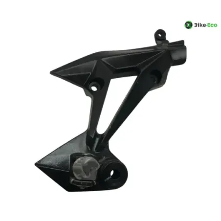 Platine et repose pieds arriere droit KAWASAKI Z 750 2007-2010