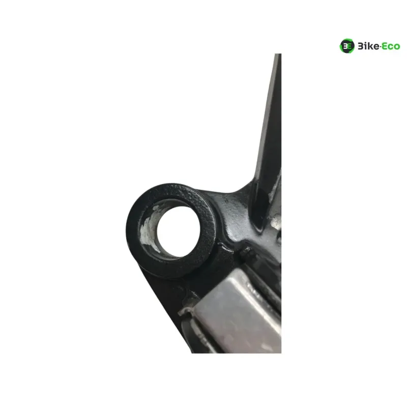 Platine et repose pieds arriere gauche KAWASAKI Z 750 2007-2010
