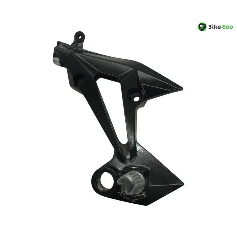 Platine et repose pieds arriere gauche KAWASAKI Z 750 2007-2010