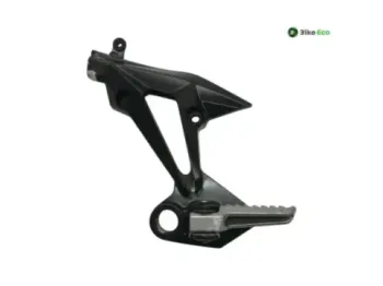 Platine et repose pieds arriere gauche KAWASAKI Z 750 2007-2010