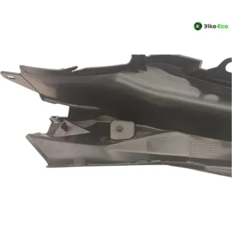 Cache carenage coque arriere droit YAMAHA YZF 700 2022-2024 R7