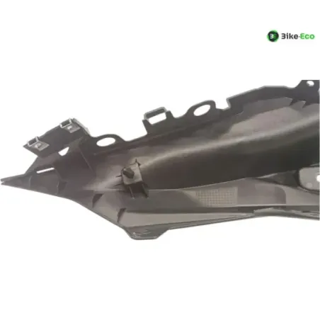 Cache carenage coque arriere droit YAMAHA YZF 700 2022-2024 R7