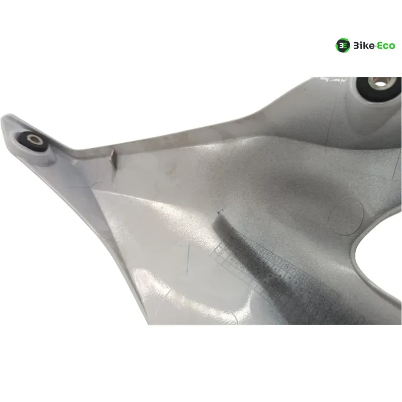 Cache flanc de carenage droit YAMAHA YZF 700 2022-2024 R7